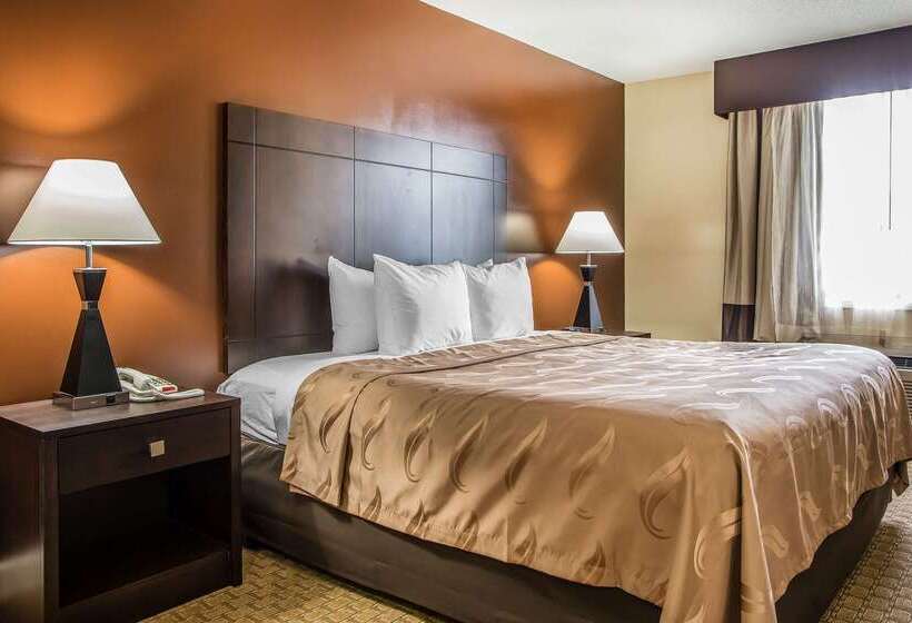 هتل Quality Inn O'Hare Airport