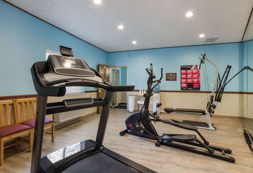 فندق Quality Inn Petoskey Harbor Springs