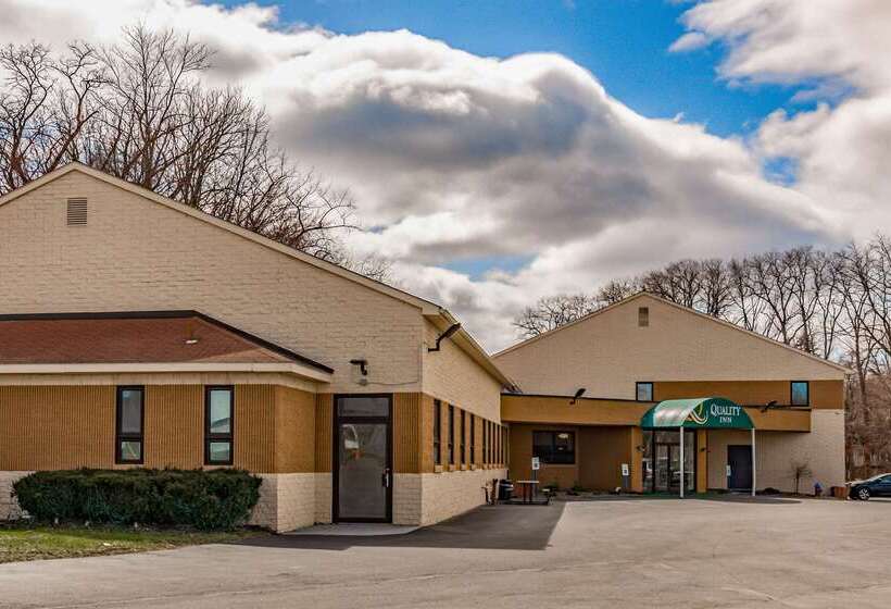 Отель Quality Inn Schenectady  Albany