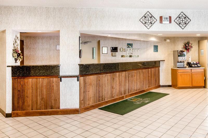 Отель Quality Inn Schenectady  Albany