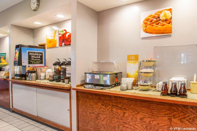 Отель Quality Inn Schenectady  Albany