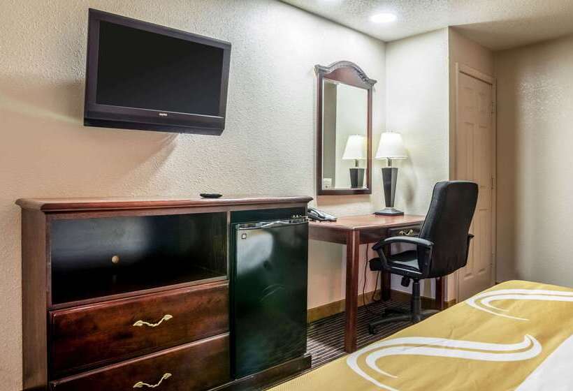 בית מלון כפרי Quality Inn South