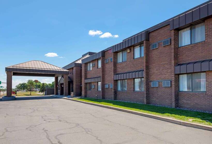 酒店 Quality Inn St Cloud West