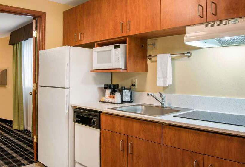 ホテル Quality Inn & Suites Albany Corvallis