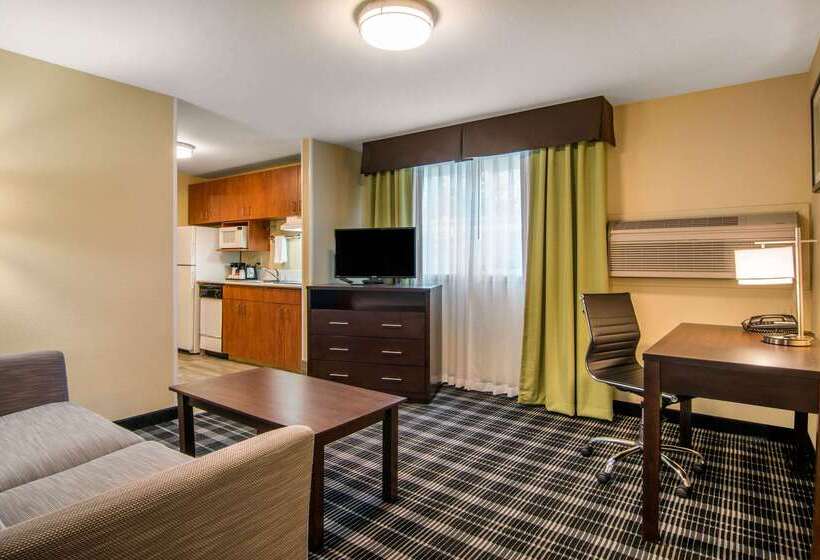 ホテル Quality Inn & Suites Albany Corvallis