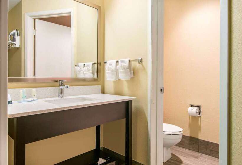 ホテル Quality Inn & Suites Albany Corvallis