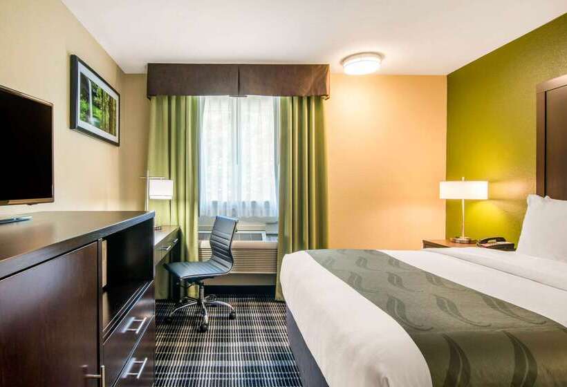 ホテル Quality Inn & Suites Albany Corvallis