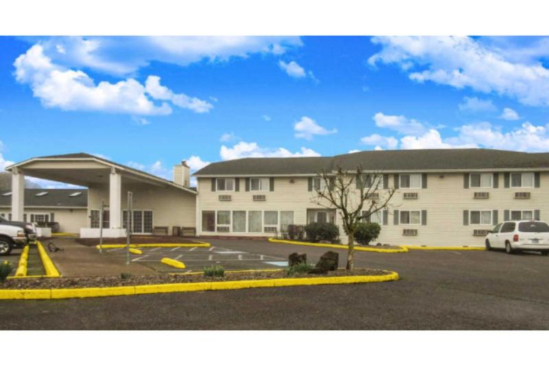 ホテル Quality Inn & Suites Albany Corvallis