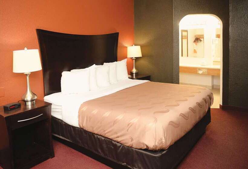 فندق Quality Inn & Suites Ames Conference Center Near Isu Campus