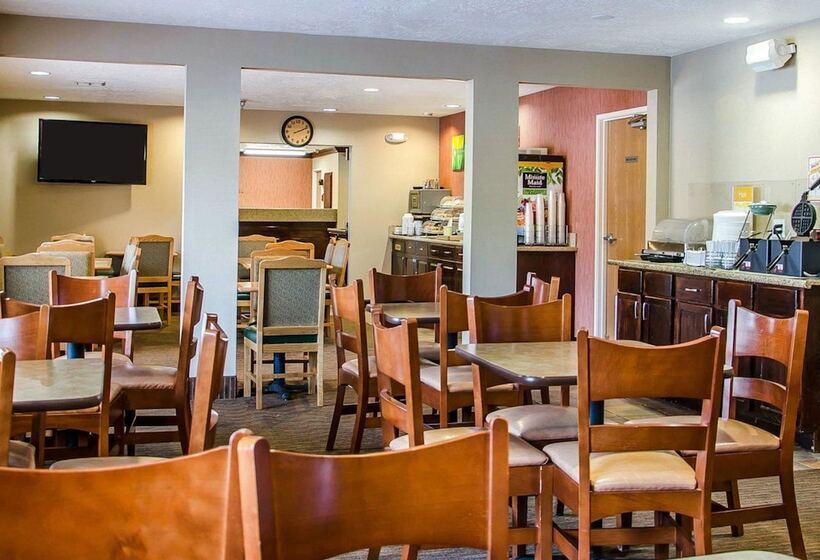 בית מלון כפרי Quality Inn & Suites