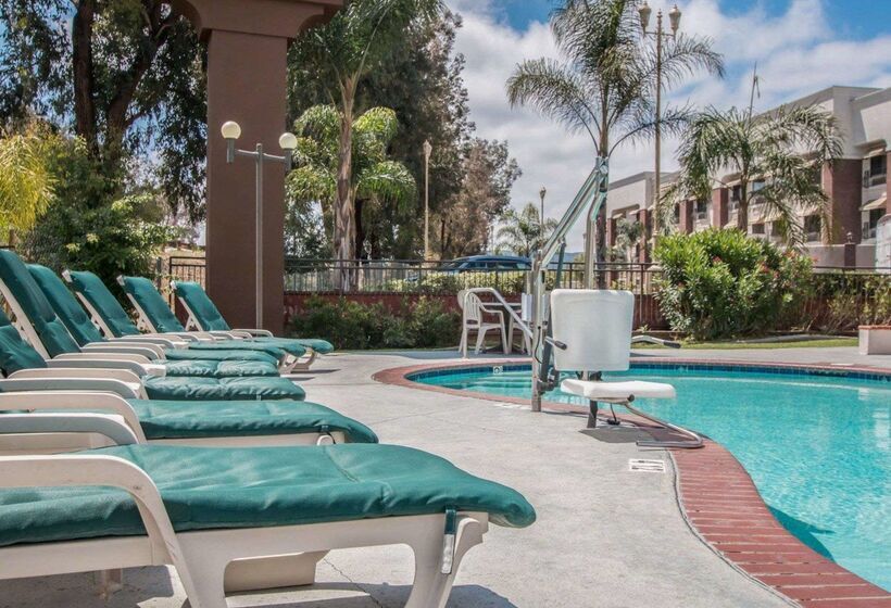 酒店 Quality Inn Temecula Valley Wine Country