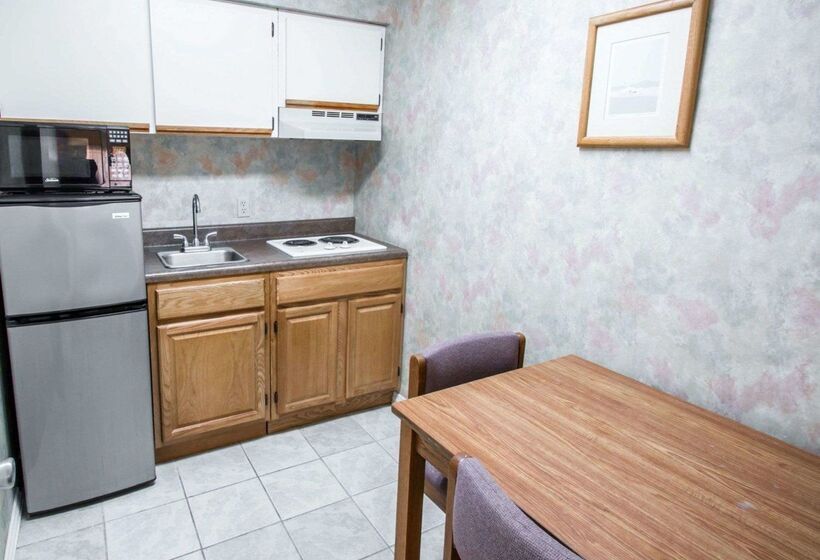 فندق Quality Inn Gainesville Near University