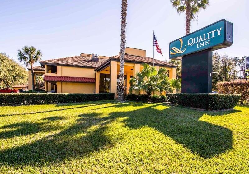 בית מלון כפרי Quality Inn Gainesville Near University
