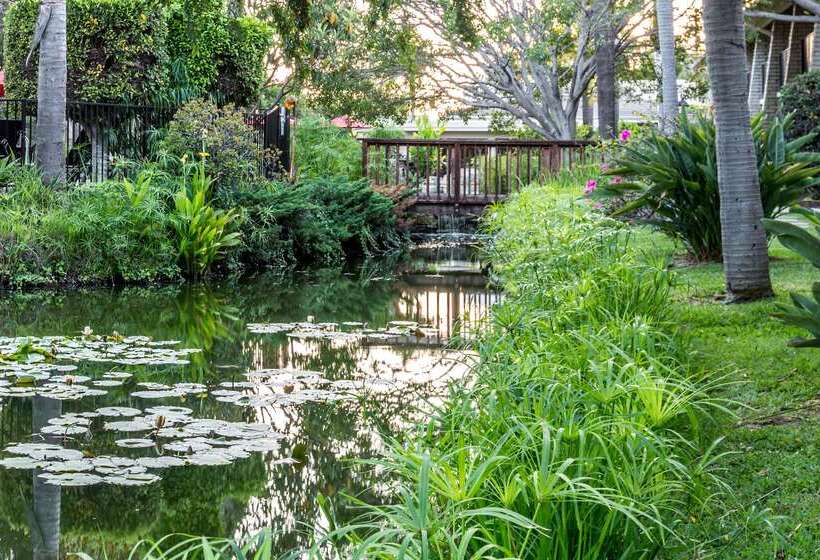 فندق Ramada By Wyndham Santa Barbara