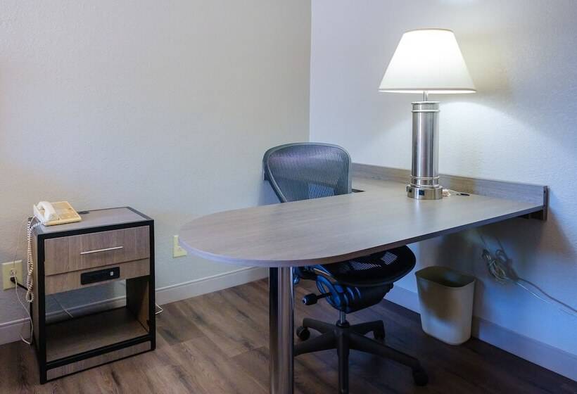 酒店 Red Carpet Inn Washington Dc