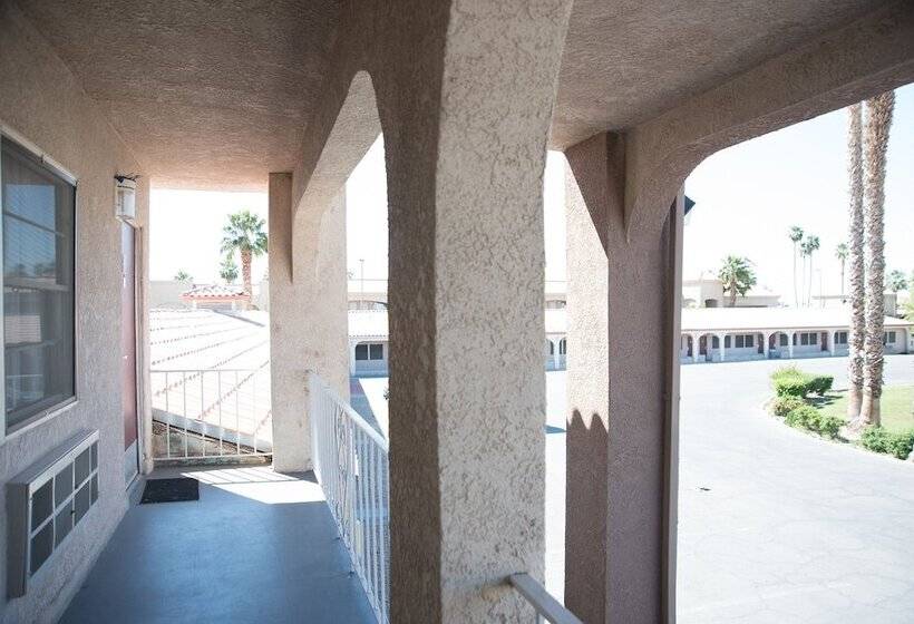 בית מלון כפרי Red Roof Inn Blythe