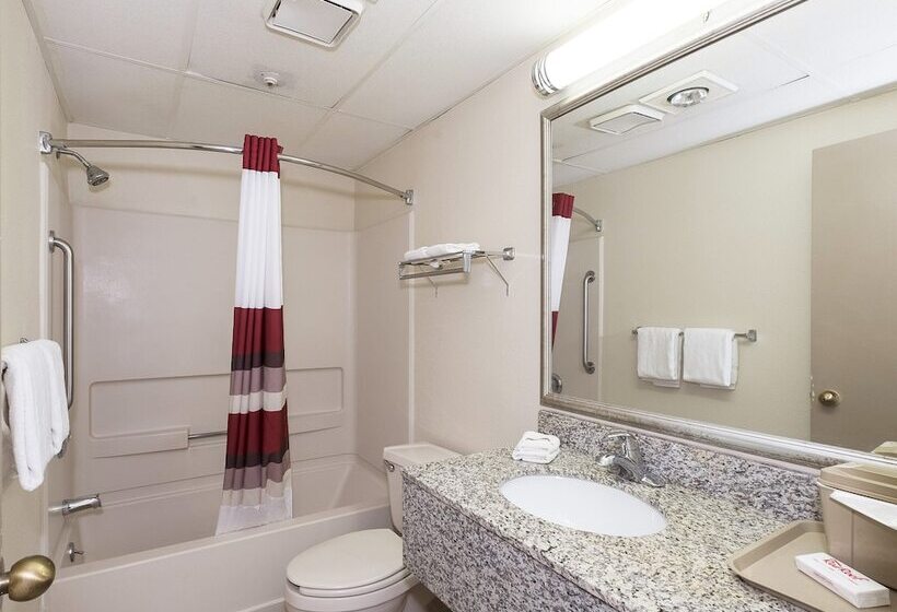 ホテル Red Roof Inn Hartford  Vernon