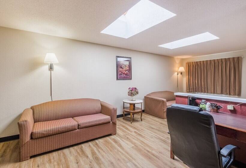 ホテル Red Roof Inn Hartford  Vernon