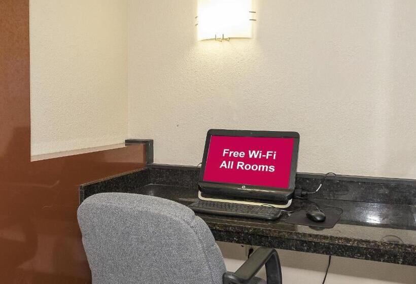 ホテル Red Roof Inn Hartford  Vernon