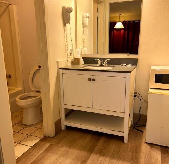 호텔 River Forest Inn