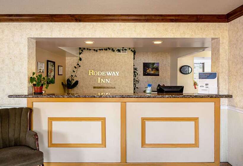 Отель Rodeway Inn At Nevada State Capitol