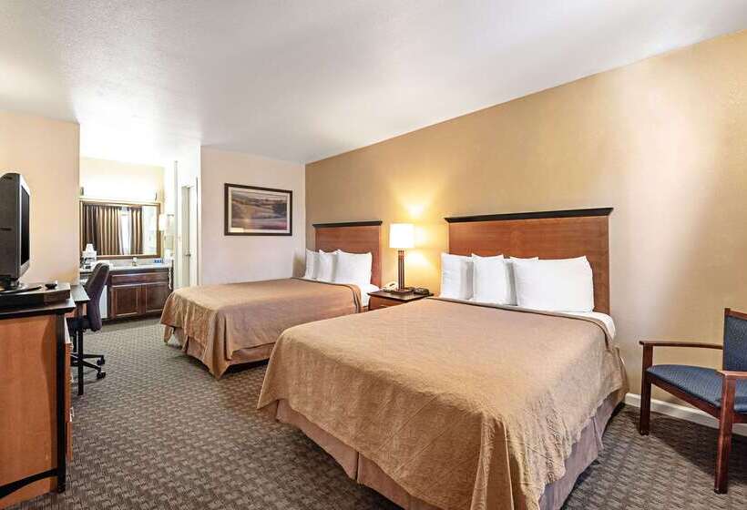 Отель Rodeway Inn At Nevada State Capitol