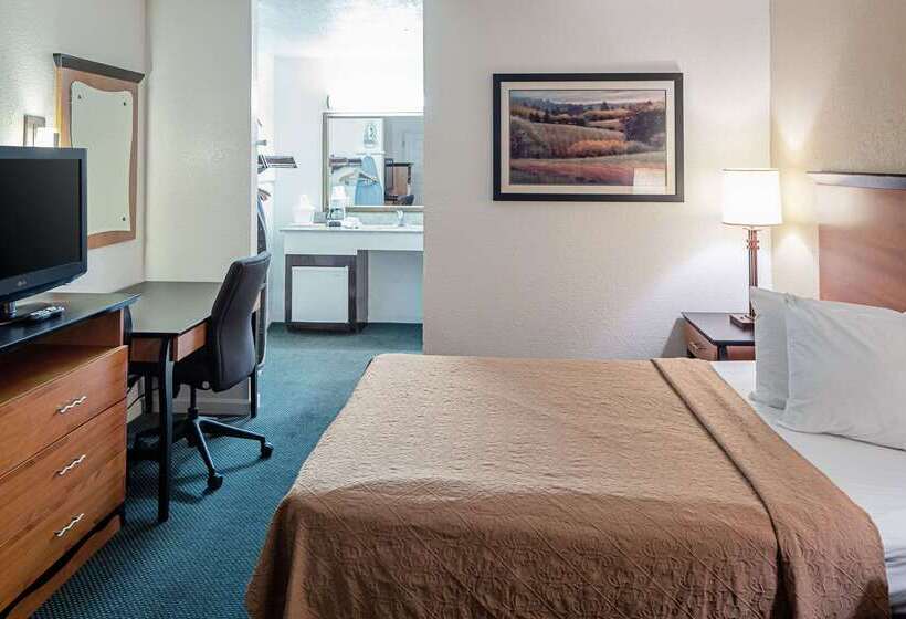 Отель Rodeway Inn At Nevada State Capitol