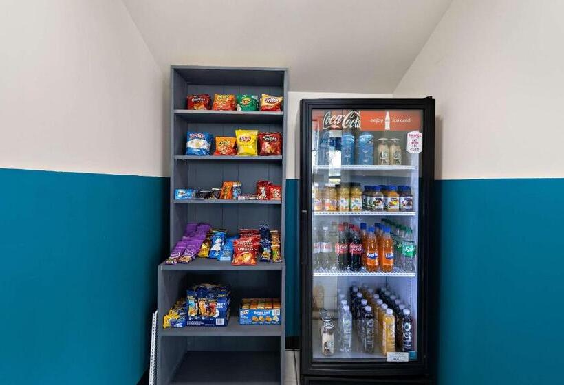 호텔 Clarion Pointe Bloomington Normal Near I 55 And University