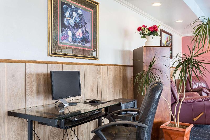 هتل Rodeway Inn Roswell West