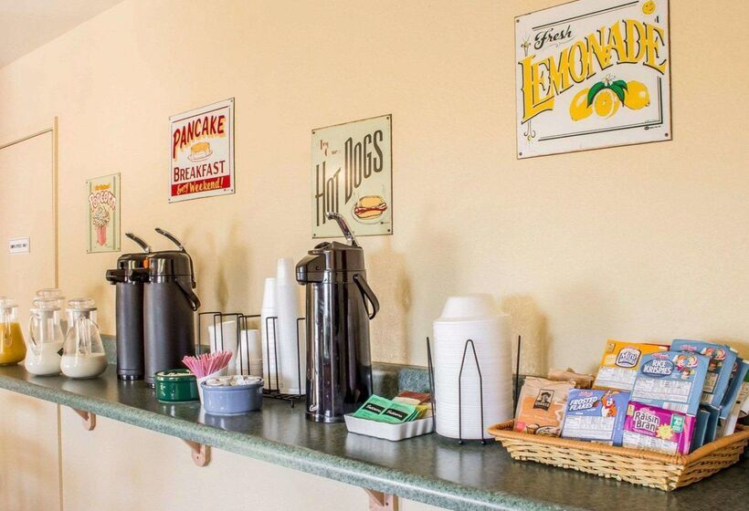 호텔 Rodeway Inn Silver Creek Inn