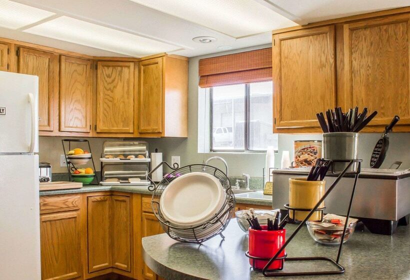 호텔 Rodeway Inn Silver Creek Inn