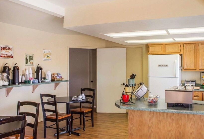 ホテル Rodeway Inn Silver Creek Inn