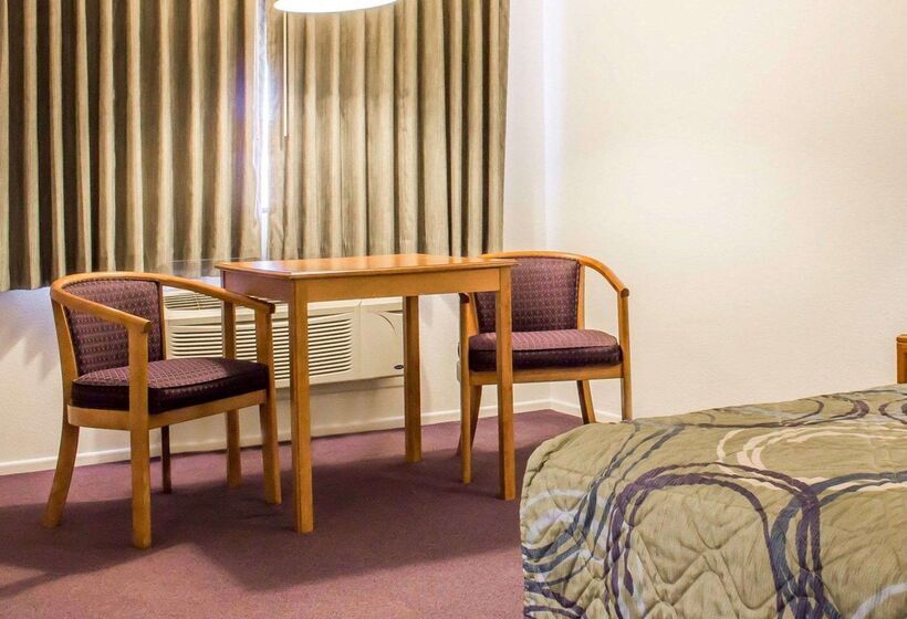 호텔 Rodeway Inn Silver Creek Inn