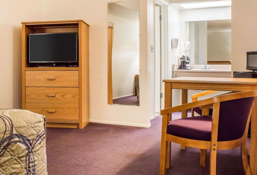 ホテル Rodeway Inn Silver Creek Inn