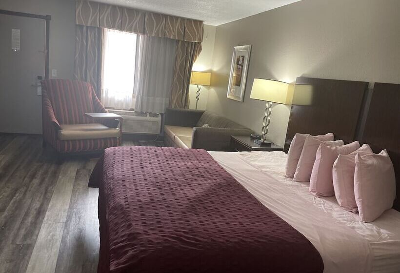 فندق Royal Inn & Suites
