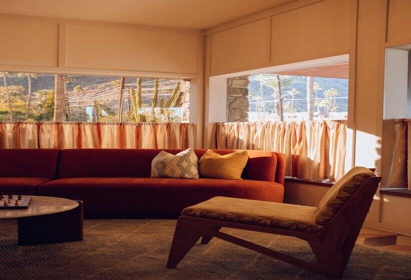 ホテル Royal Sun Palm Springs