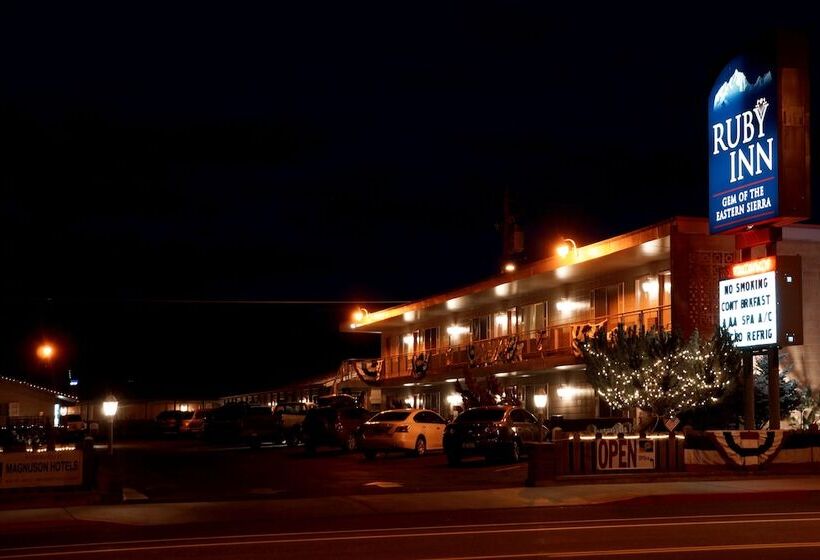 호텔 Ruby Inn Bridgeport