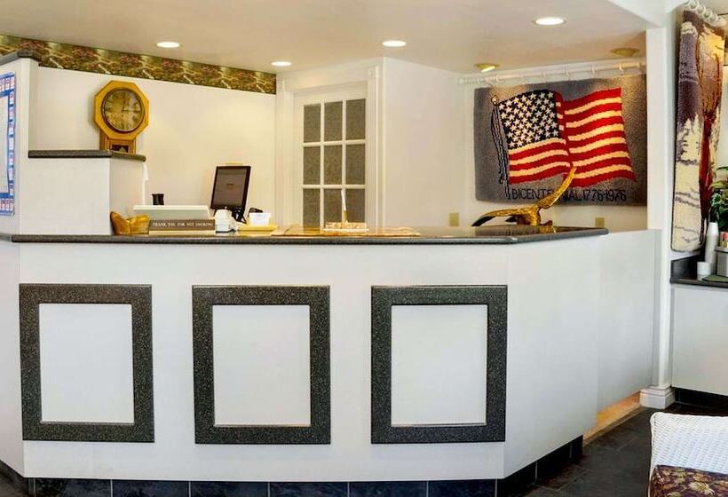 호텔 Ruby Inn Bridgeport