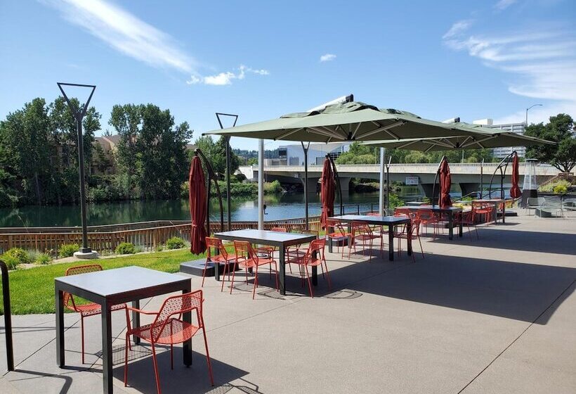 Отель Ruby River