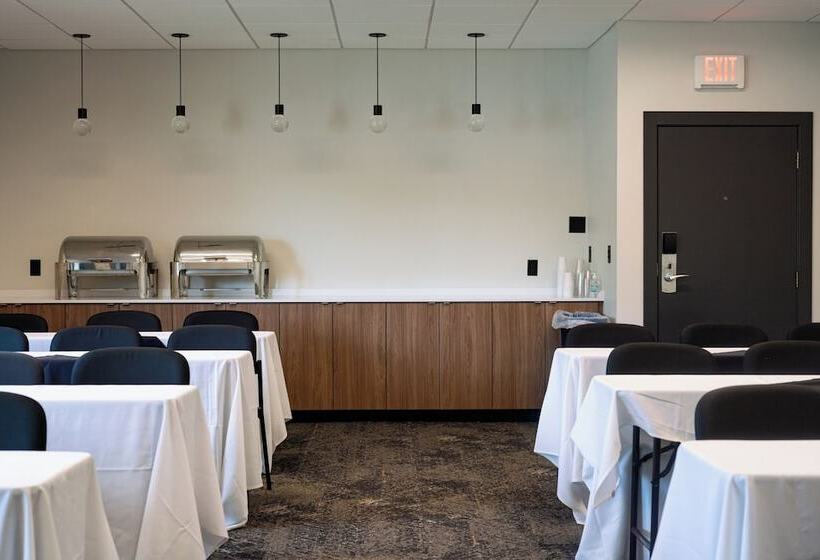 Отель Ruby River