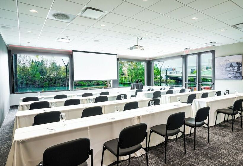 Отель Ruby River