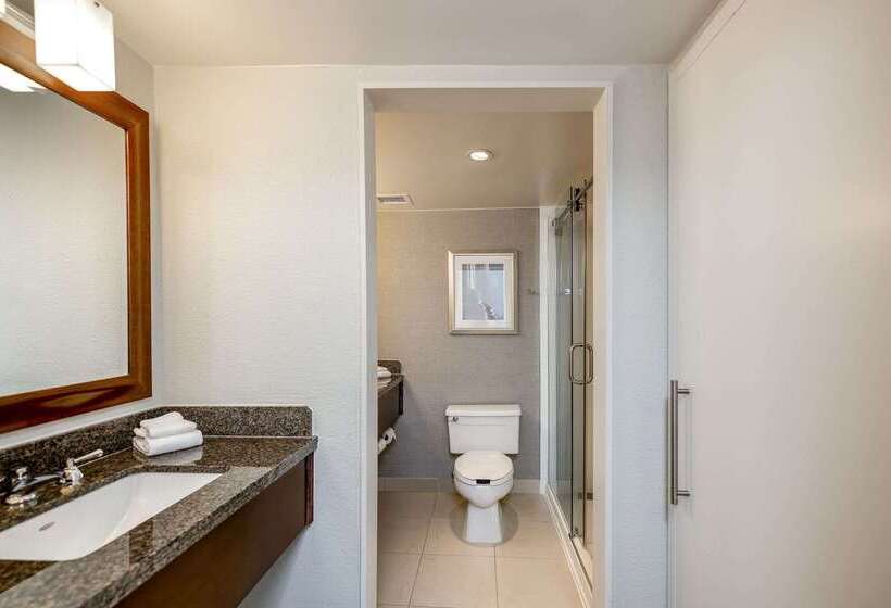 فندق Sonesta Charlotte Lower South End