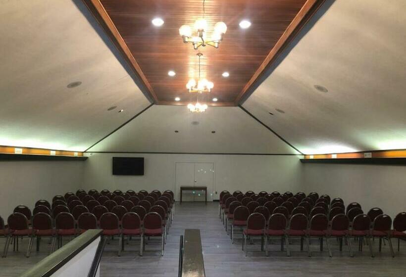 هتل Springfield Inn Tn