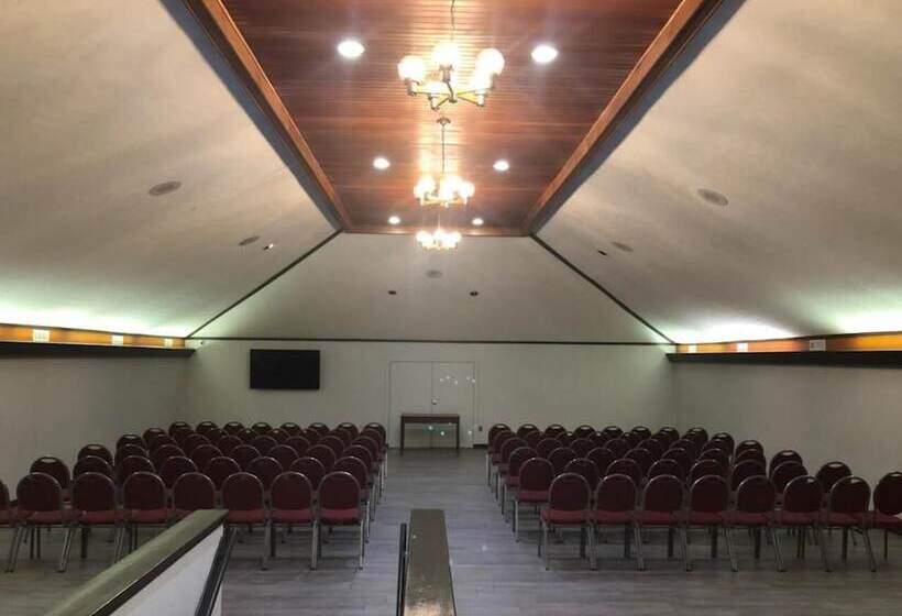 هتل Springfield Inn Tn