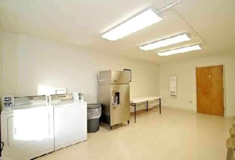 هتل Springfield Inn Tn