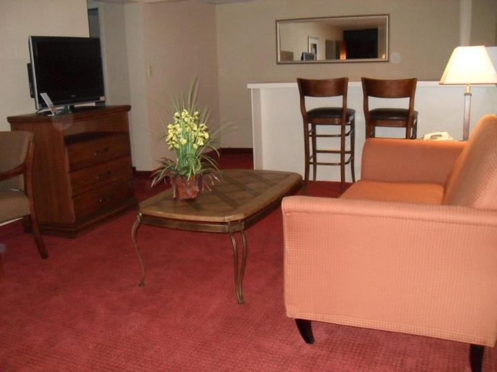 هتل Springfield Inn Tn