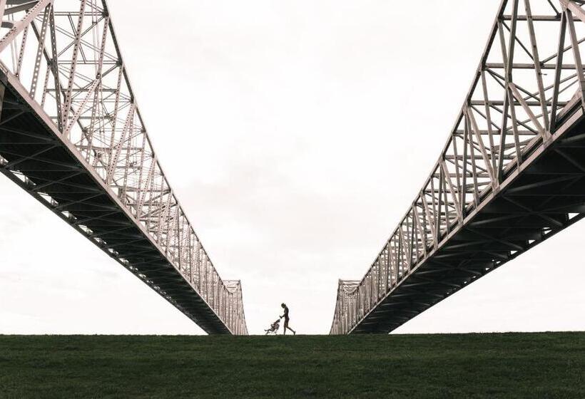 فندق St. Pierre French Quarter