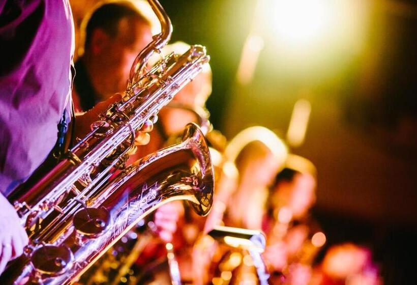 فندق St. Pierre French Quarter