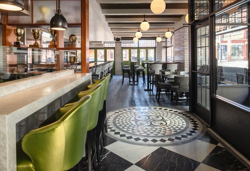 Staypineapple, A Delightful Hotel, South End