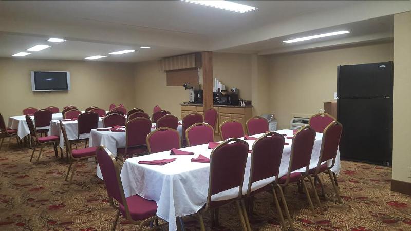 בית מלון כפרי Sunday House Inn And Suites